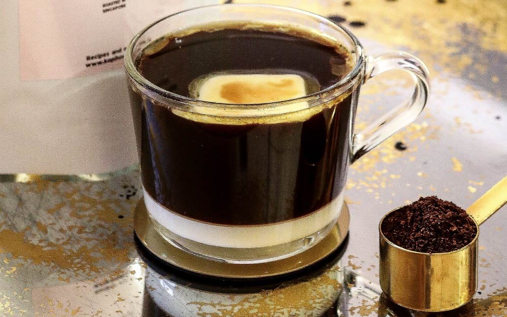Beneficios para la salud de beber café con mantequilla