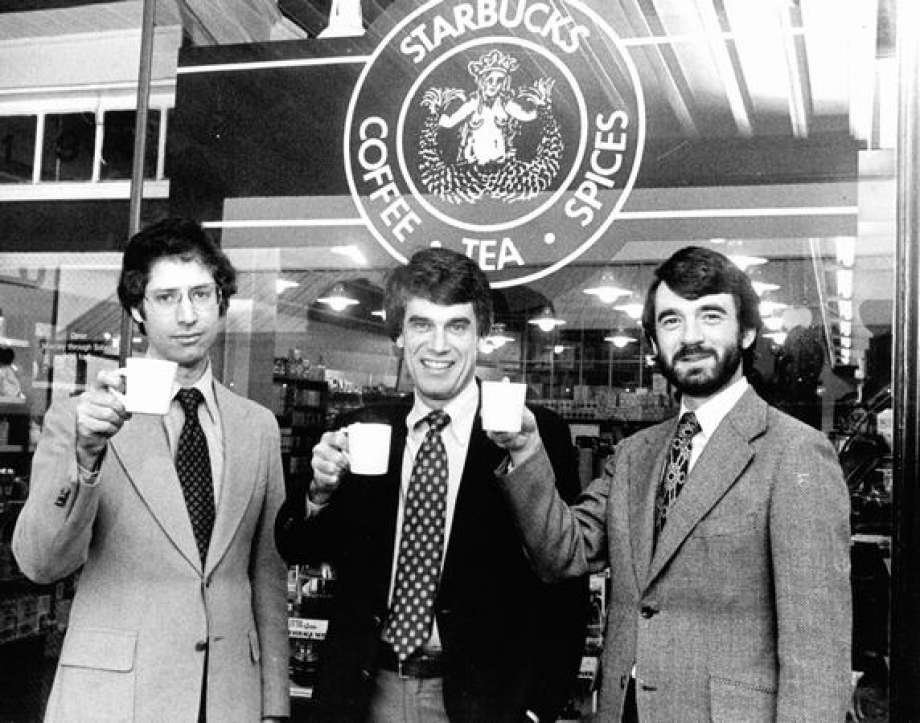 ¿Cómo se hizo famoso Starbucks?