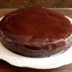 Glaseado de chocolate casero: el toque final perfecto para pasteles