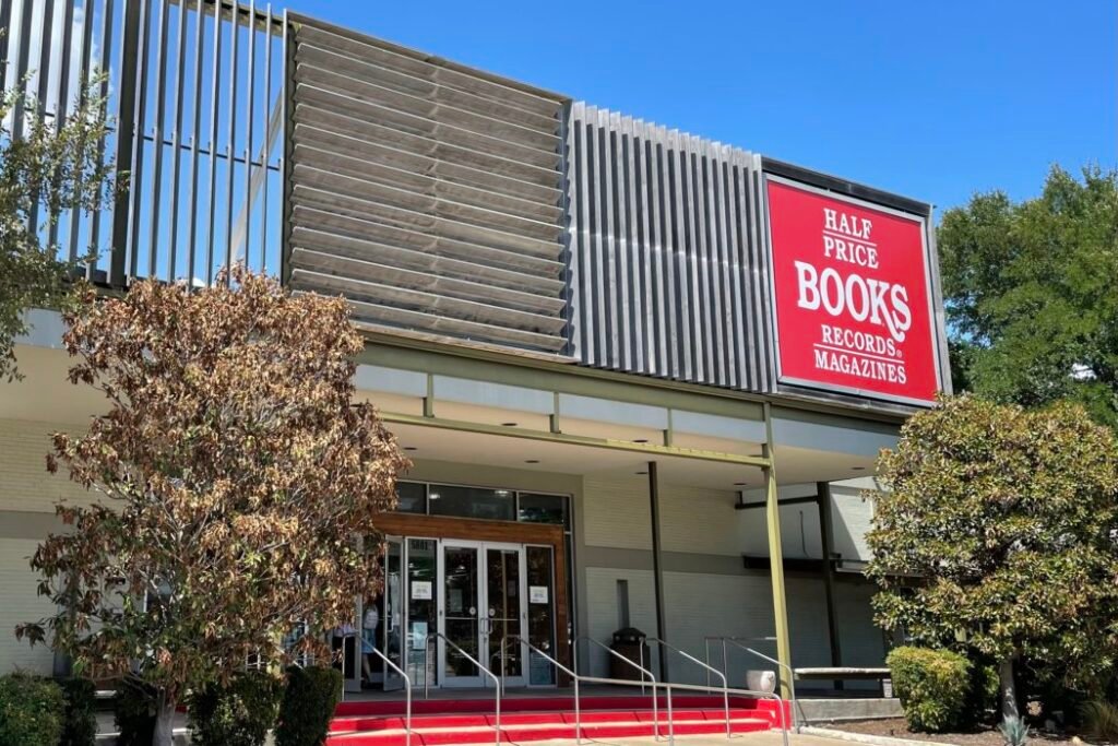 Black Forest Coffee cerró a mitad de precio Libros